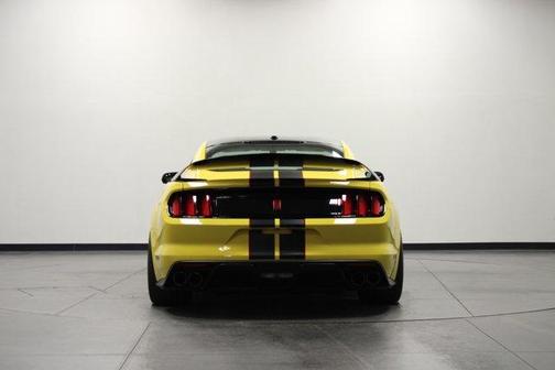 2017 Ford Shelby GT350 Base