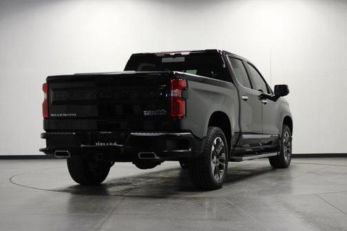 Black 2022 Chevrolet Silverado 1500 High Country