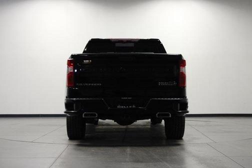 Black 2022 Chevrolet Silverado 1500 High Country