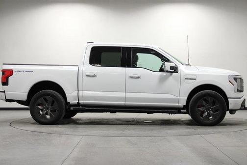 2023 Ford F-150 Lightning LARIAT