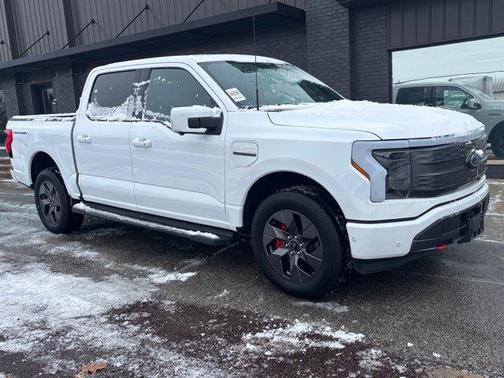 2023 Ford F-150 Lightning LARIAT