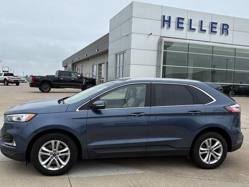 Blue Metallic 2019 Ford Edge SEL