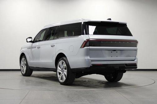 2025 Lincoln Navigator L Reserve