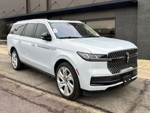 2025 Lincoln Navigator L Reserve