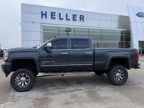 2017 GMC Sierra 2500 Denali
