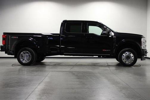 2025 Ford F-450 Platinum