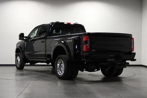 2025 Ford F-450 Platinum