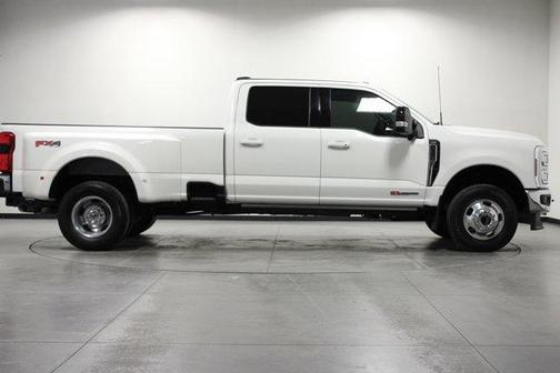 2024 Ford F-350 Lariat Super Duty