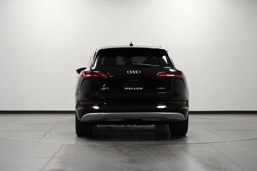 2021 Audi e-tron Premium