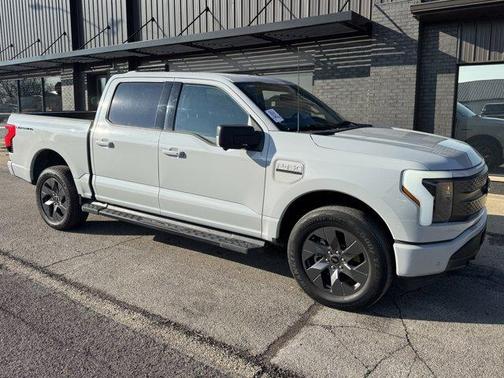 2023 Ford F-150 Lightning XLT