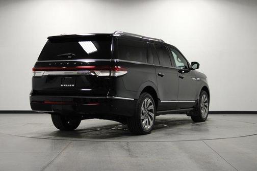 2023 Lincoln Navigator L Standard