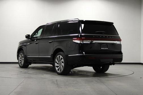 2023 Lincoln Navigator L Standard
