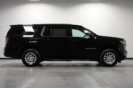 2022 Chevrolet Suburban LT