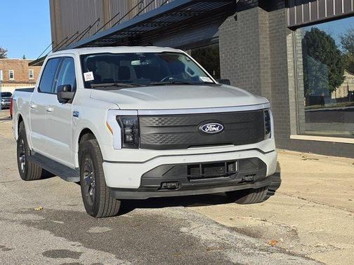 2024 Ford F-150 Lightning Flash