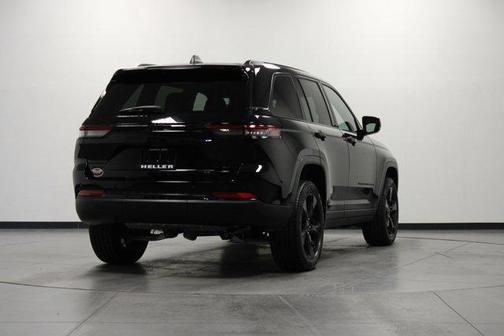 Diamond Black 2025 Jeep Grand Cherokee Limited
