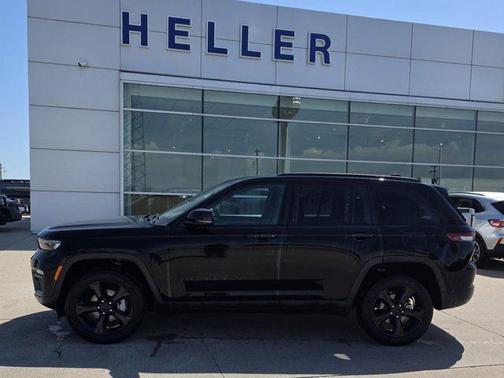 Diamond Black 2025 Jeep Grand Cherokee Limited