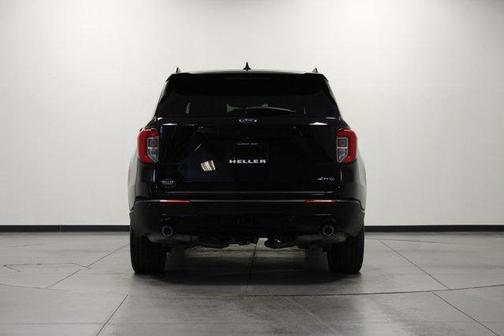 Agate Black Metallic 2023 Ford Explorer ST-Line