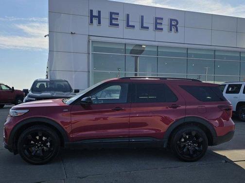 2022 Ford Explorer ST-Line