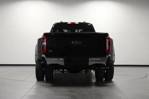 2025 Ford F-350 Lariat Super Duty
