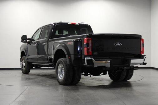 2025 Ford F-350 Lariat Super Duty