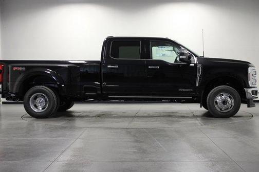 2025 Ford F-350 Lariat Super Duty