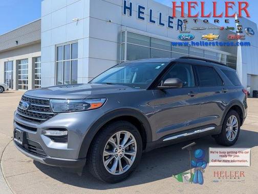 Carbonized Gray Metallic 2021 Ford Explorer XLT
