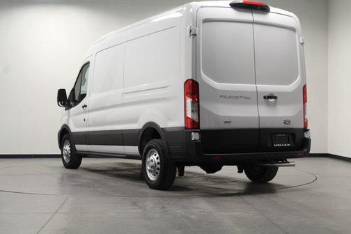 2025 Ford Transit-250 148 WB Medium Roof Cargo