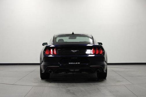 2021 Ford Mustang EcoBoost