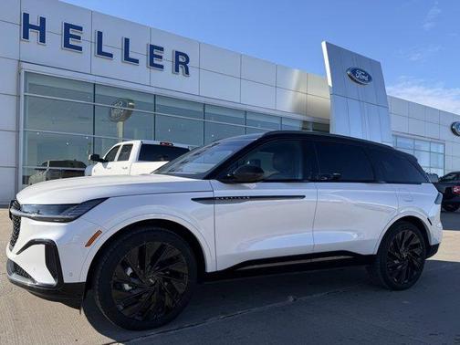 2024 Lincoln Nautilus Reserve