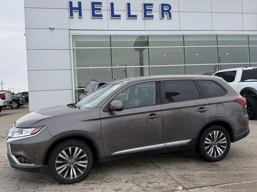 2019 Mitsubishi Outlander SE