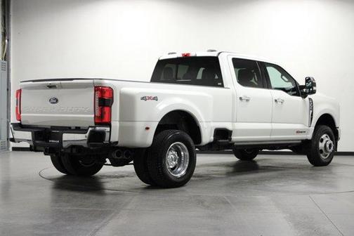 2024 Ford F-350 Lariat Super Duty