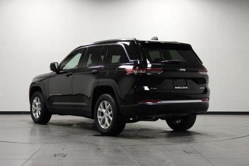 Diamond Black 2023 Jeep Grand Cherokee Limited