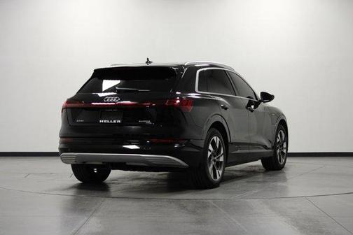 2021 Audi e-tron Premium