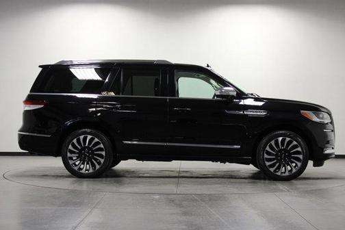 2023 Lincoln Navigator Black Label