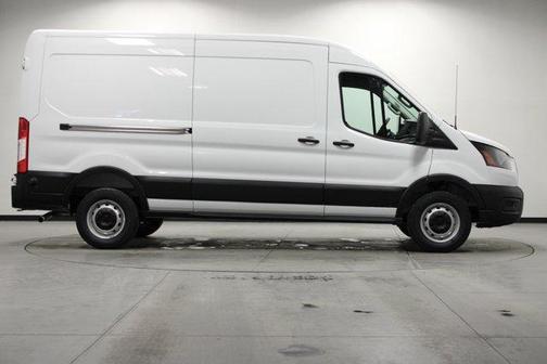 2026 Ford Transit-250 148 WB Medium Roof Cargo