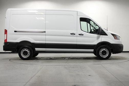 2026 Ford Transit-250 148 WB Medium Roof Cargo
