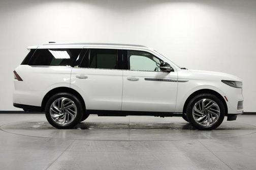 2025 Lincoln Navigator Reserve