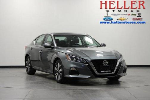 2022 Nissan Altima 2.5 SV
