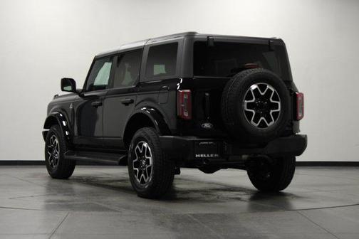 Shadow Black 2026 Ford Bronco Outer Banks