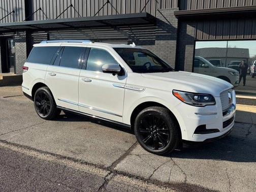 2023 Lincoln Navigator Reserve