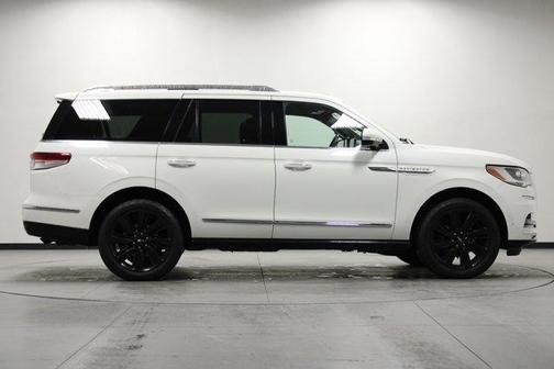 Pristine White 2023 Lincoln Navigator Reserve