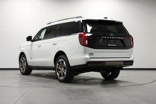 Star White 2026 Ford Expedition King Ranch