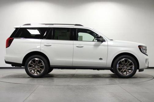 Star White 2026 Ford Expedition King Ranch
