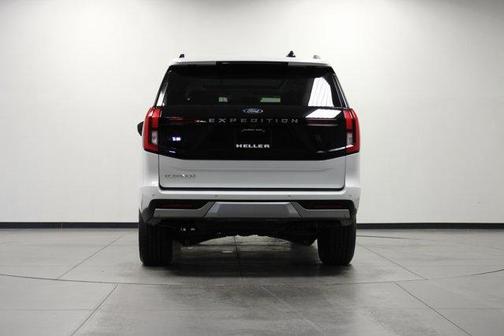 Oxford White 2025 Ford Expedition Platinum