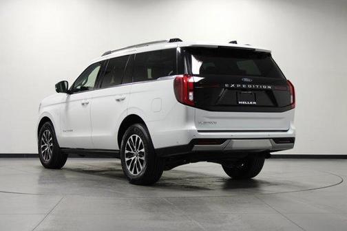 Oxford White 2025 Ford Expedition Platinum