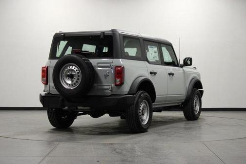 Avalanche Gray 2026 Ford Bronco Base