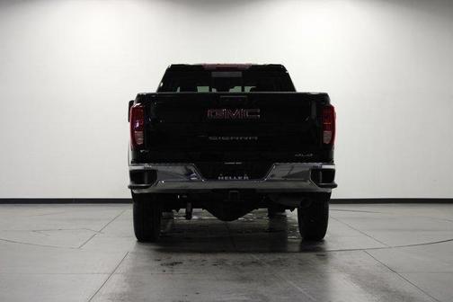 2024 GMC Sierra 2500 SLE