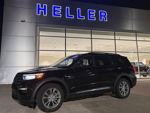 Black 2021 Ford Explorer XLT