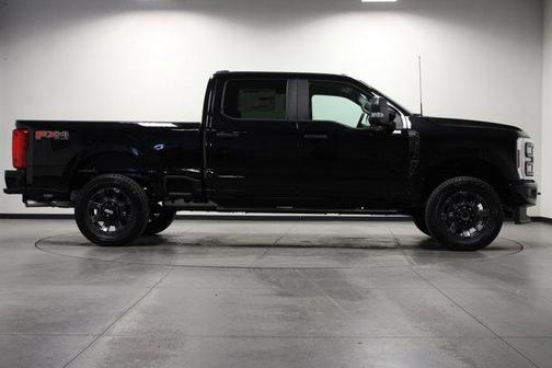Agate Black Metallic 2026 Ford F-250 XL