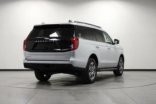 Space Silver 2026 Ford Expedition Active